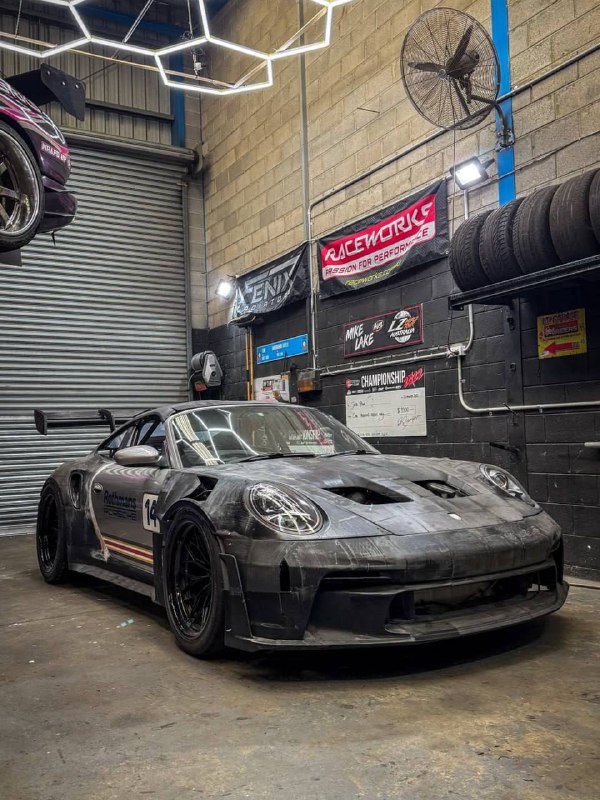 Порше 992 GT3 RS полностью изготовлен на 3D-принтере