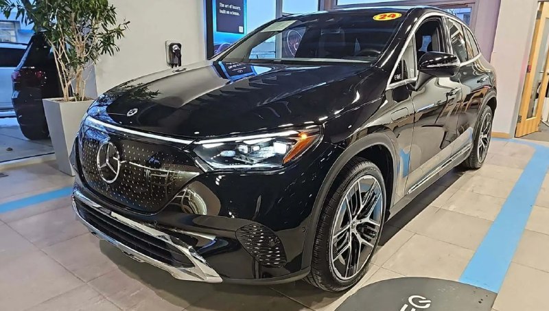 Новая модель электрокроссовера Mercedes-Benz EQE SUV доступна на рынке Казахстана