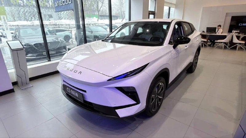 На российском рынке представлен обновленный кроссовер Omoda C5