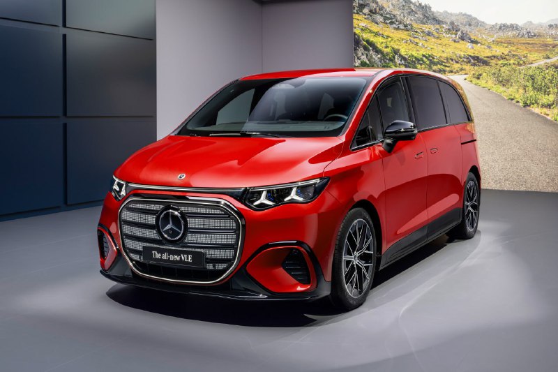 Mercedes представил новый роскошный электрический микроавтобус с дальностью до 700 км Mercedes представил новый роскошный электрический микроавтобус с дальностью до 700 км