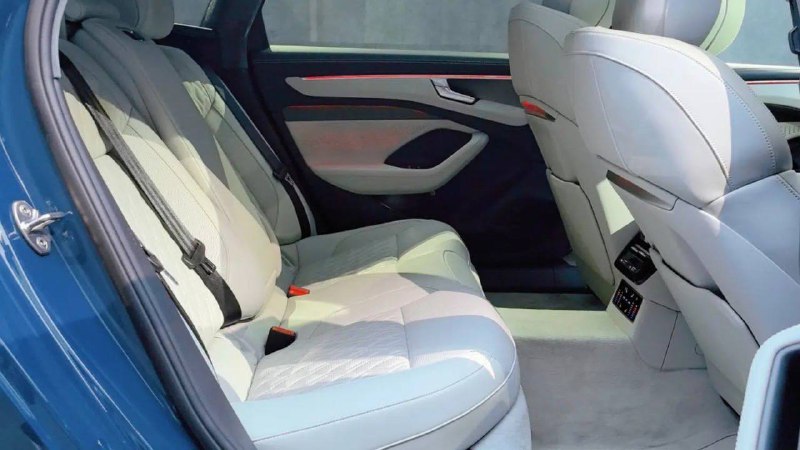 В Китае представлена новая удлинённая версия седана Audi A6L В Китае представлена новая удлинённая версия седана Audi A6L