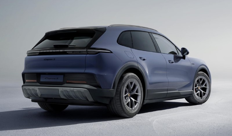 Новый электрокроссовер Porsche Cayenne S Electric признан промежуточной моделью с высокой производительностью