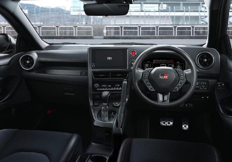 Обновлённый Toyota GR Yaris получил улучшенные характеристики для активных гонок Обновлённый Toyota GR Yaris получил улучшенные характеристики для активных гонок