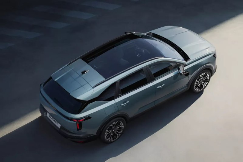 Новый крупногабаритный кросс-универсал Dacia Striker представил свои характеристики Новый крупногабаритный кросс-универсал Dacia Striker представил свои характеристики
