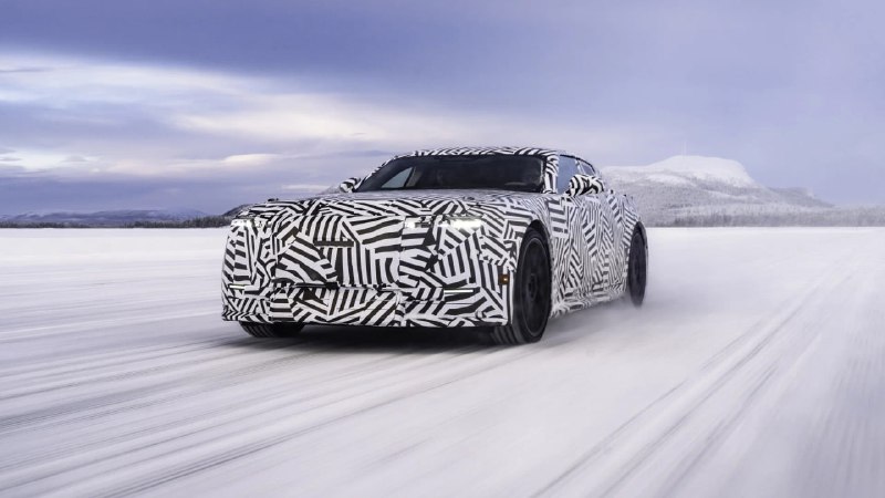 Jaguar готовится к дебюту мощного электромобиля с рекордным запасом хода