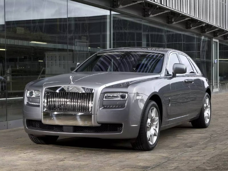 Лот с роскошным автомобилем: продажа Rolls-Royce Ghost 2012 года на аукционе в Беларуси Лот с роскошным автомобилем: продажа Rolls-Royce Ghost 2012 года на аукционе в Беларуси
