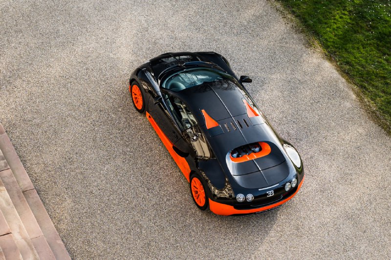 Уникальный Bugatti Veyron с мировым рекордом прошел масштабную реставрацию Уникальный Bugatti Veyron с мировым рекордом прошел масштабную реставрацию
