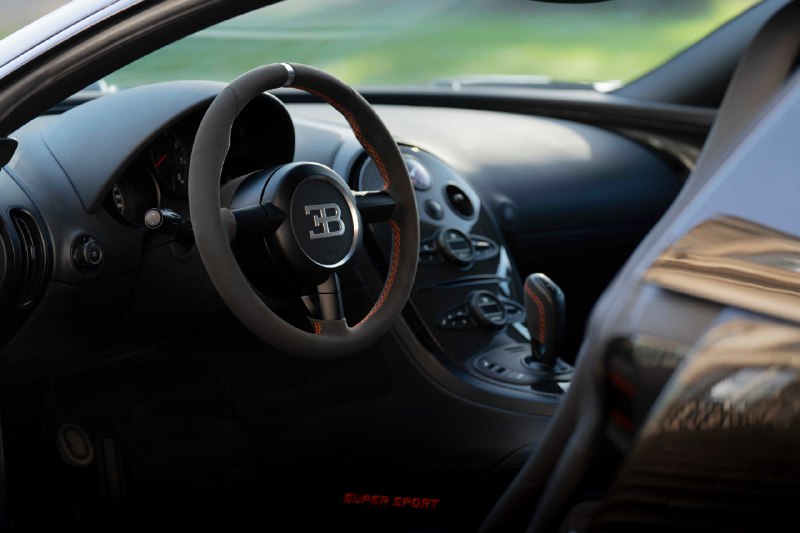 Уникальный Bugatti Veyron с мировым рекордом прошел масштабную реставрацию Уникальный Bugatti Veyron с мировым рекордом прошел масштабную реставрацию