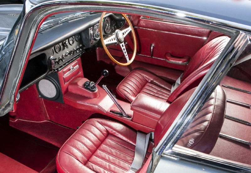 65-летие Jaguar E-Type: икона автомобильного дизайна и скорости 65-летие Jaguar E-Type: икона автомобильного дизайна и скорости