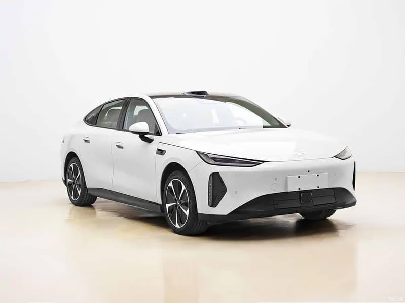 Новый электроседан Chery Fulwin A9 с системой автономного управления Новый электроседан Chery Fulwin A9 с системой автономного управления