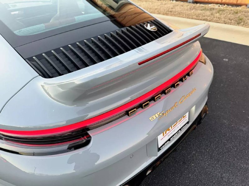Редкая модель Porsche 911 Sport Classic стала ценным инвестиционным активом