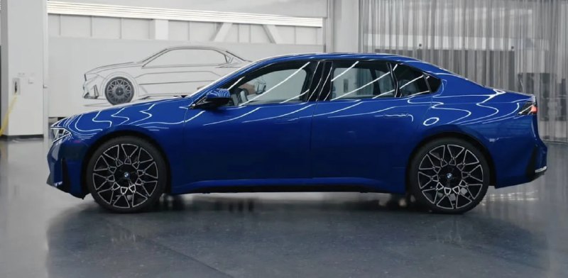 BMW представила новое поколение i3 — электрический хэтчбек в рамках концепции Neue Klasse