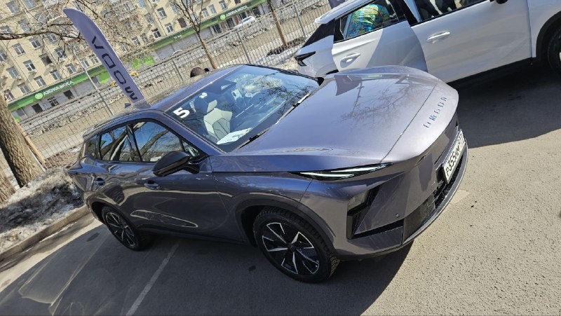 Сегодня и завтра пробую новую Omoda C5. Сегодня и завтра пробую новую Omoda C5.