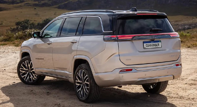 Обновленный Jeep Commander: новые дизайн и технологии