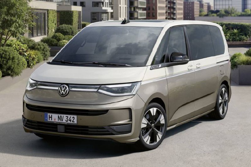 Volkswagen анонсировал обновленный Multivan: первые тизеры за несколько месяцев до премьеры Volkswagen анонсировал обновленный Multivan: первые тизеры за несколько месяцев до премьеры