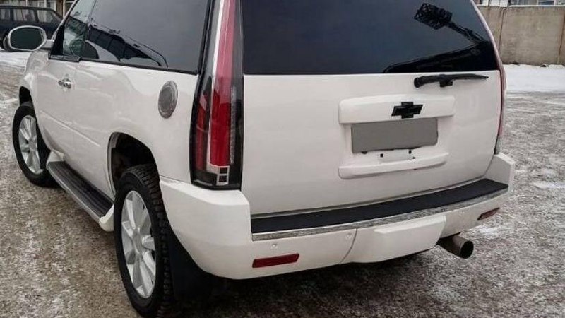 Уникальный гибридный автомобиль сочетает черты моделей Tahoe и Escalade Уникальный гибридный автомобиль сочетает черты моделей Tahoe и Escalade