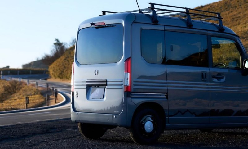 Обновленная Honda N-Van получила турбомотор и новые функции Обновленная Honda N-Van получила турбомотор и новые функции