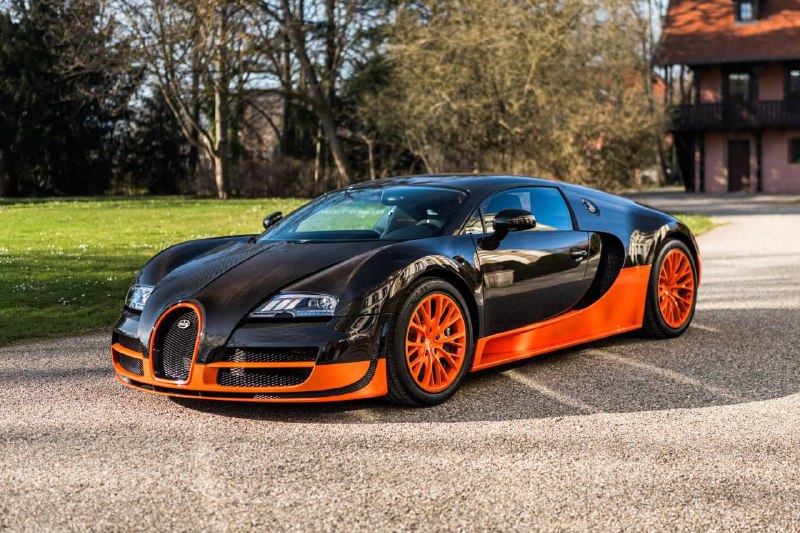 Bugatti восстановила уникальный гиперкар Veyron с пробегом 70 тысяч км