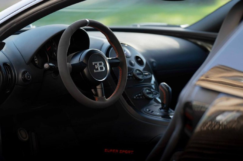Bugatti восстановила уникальный гиперкар Veyron с пробегом 70 тысяч км