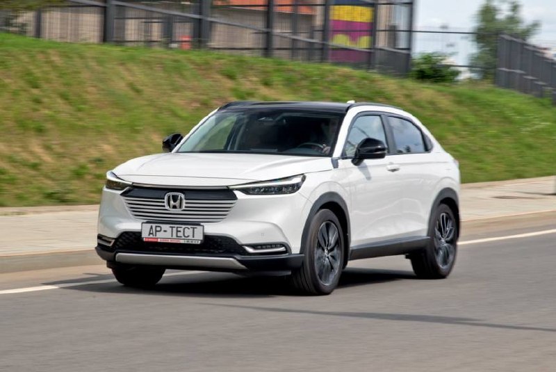 Обзор актуальных тестов и сравнений автомобилей в журнале «Авторевю» Обзор актуальных тестов и сравнений автомобилей в журнале «Авторевю»