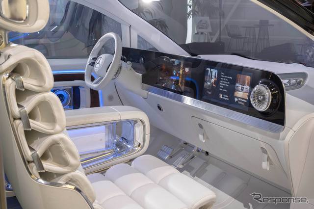 Mercedes-Maybach готовит первый минивэн VLS.Бренд анонсировал Maybach VLS — первый в истории марки люксовый минивэн, вдохновлённый концептом Vision V.• Максимальный акцент на пространство и комфорт задних пассажиров.• Салон превращён в премиальный приватный лаунж.• Используются дорогие материалы и фирменное качество Maybach.• Обещан новый уровень цифрового опыта и технологий.Модель позиционируется как гранд-лимузин нового формата, ориентированный на самых требовательных клиентов.🚗 Подписаться | TG | MAX | Mercedes-Maybach готовит первый минивэн VLS.Бренд анонсировал Maybach VLS — первый в истории марки люксовый минивэн, вдохновлённый концептом Vision V.• Максимальный акцент на пространство и комфорт задних пассажиров.• Салон превращён в премиальный приватный лаунж.• Используются дорогие материалы и фирменное качество Maybach.• Обещан новый уровень цифрового опыта и технологий.Модель позиционируется как гранд-лимузин нового формата, ориентированный на самых требовательных клиентов.🚗 Подписаться | TG | MAX |