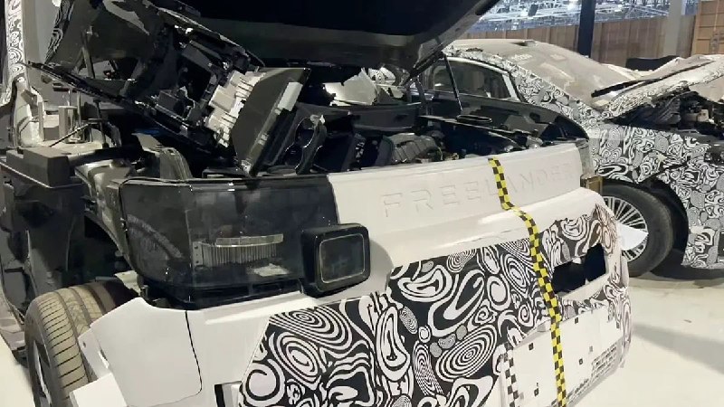 Представлен новый кроссовер Freelander после краш-теста Представлен новый кроссовер Freelander после краш-теста