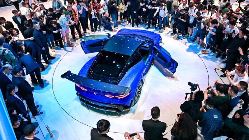 Китайский электрокар Denza Z сравнили с Porsche 911: революция в мире авто