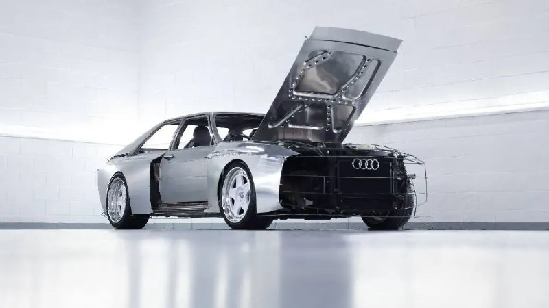 Возрождение легендарной Audi Quattro на базе RS 4 Возрождение легендарной Audi Quattro на базе RS 4