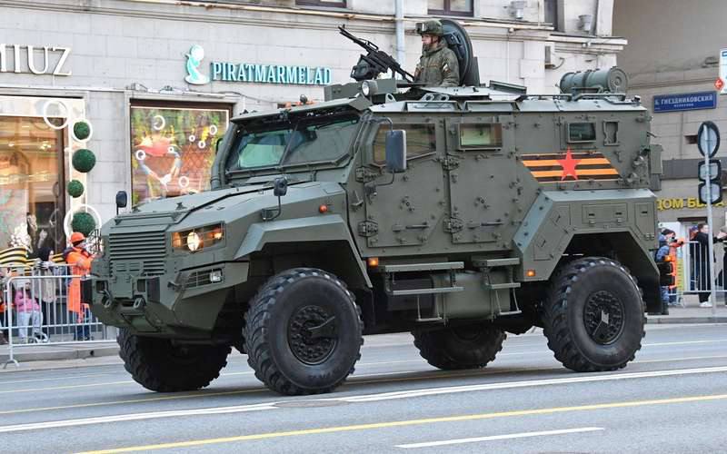 Три лучшие боевые машины по версии эксперта «За рулем»