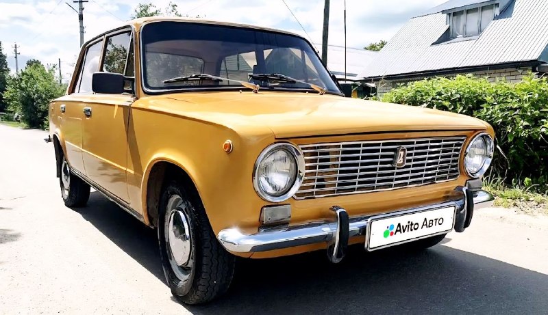 На продажу выставили "Жигули", простоявшие в гараже 20 летНа «Авито» появилось объявление о продаже ВАЗ-2101 «Жигули», выпущенного в 1980 году.