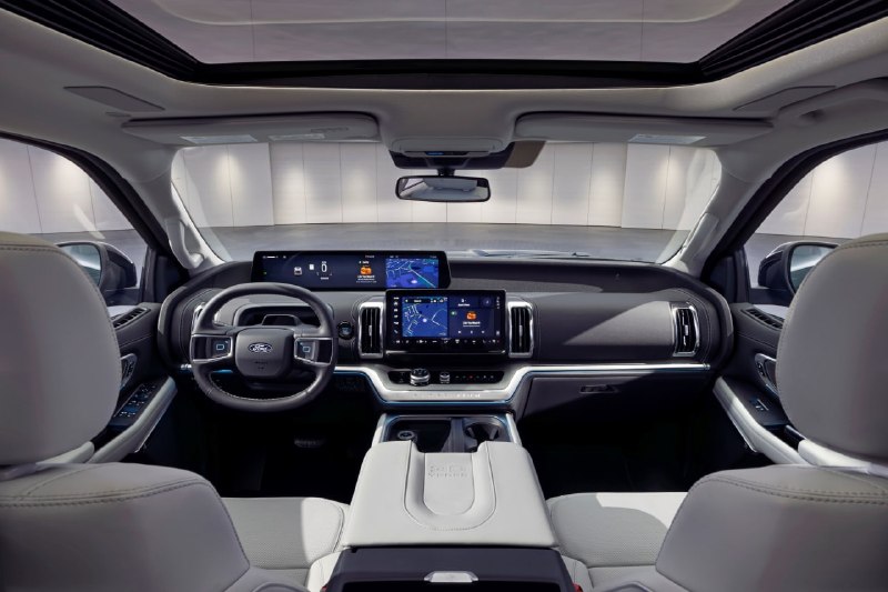 Компания выпустила юбилейную версию внедорожника Ford Expedition Компания выпустила юбилейную версию внедорожника Ford Expedition