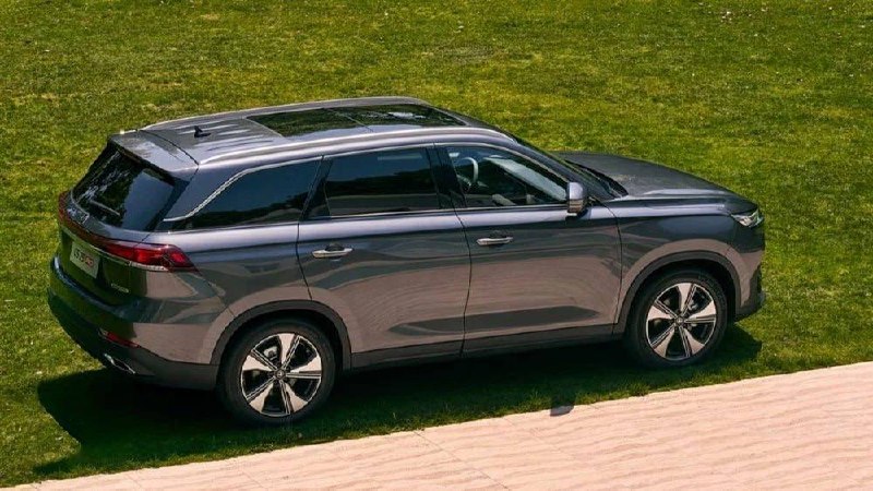 Changan представит в России новый семиместный кроссовер CS75 Pro
