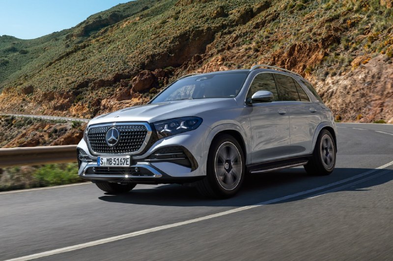 Обновлённые кроссоверы Mercedes-Benz GLE, GLE Coupe и GLS: новые технологии и дизайн
