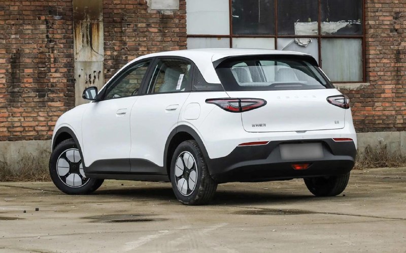 В Россию скоро поступит доступный электропроизводственный хетчбэк Geely Xingyuan В Россию скоро поступит доступный электропроизводственный хетчбэк Geely Xingyuan