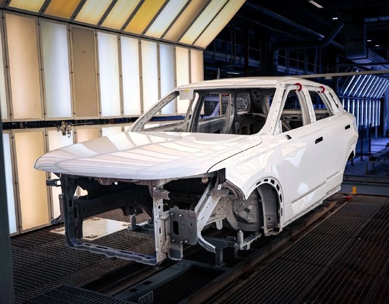 Возрождение окрасочного цеха на бывшем автозаводе и запуск производства новых моделей Возрождение окрасочного цеха на бывшем автозаводе и запуск производства новых моделей