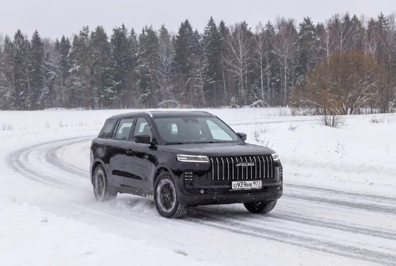 Новая модель LADA Azimut будет дешевле аналогичных китайских кроссоверов на 100-150 тысяч рублей