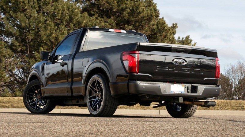 Революционный тюнинг Ford F-150 от компании Roush Революционный тюнинг Ford F-150 от компании Roush