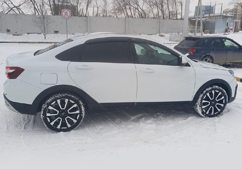 Lada Vesta Cross: как она прошла первые 40 000 км — отзыв владельца