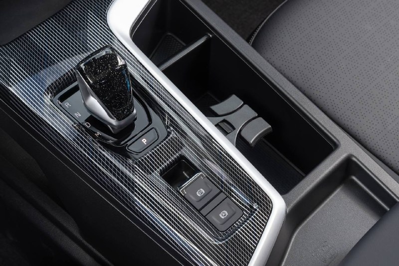 Haval Jolion 2026 поступил в продажу в России: что изменилось и цены
