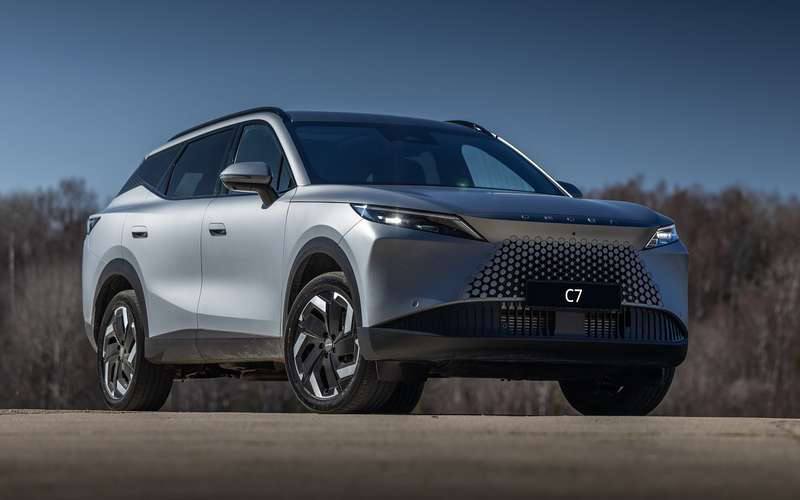 Omoda C7 начнут собирать в России: какие двигатели получат калужские версии Omoda C7 начнут собирать в России: какие двигатели получат калужские версии