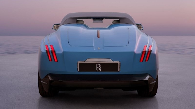 Rolls-Royce Project Nightingale: эксклюзивный электрический кабриолет за 9,5 млн долларов Rolls-Royce Project Nightingale: эксклюзивный электрический кабриолет за 9,5 млн долларов