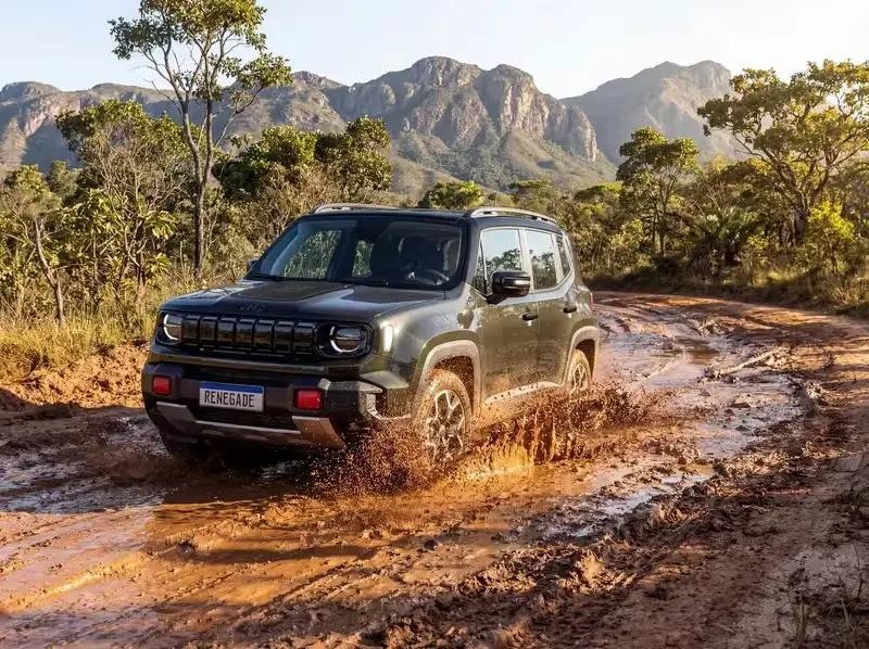 Jeep Renegade 2027: обновления внешности, салона и электрифицированная версия Jeep Renegade 2027: обновления внешности, салона и электрифицированная версия
