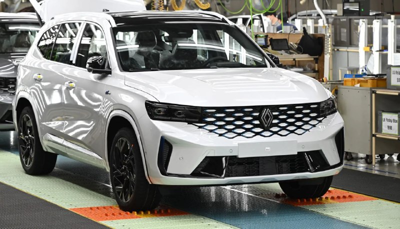 Renault увольняет до 2400 инженеров ради ускорения разработки
