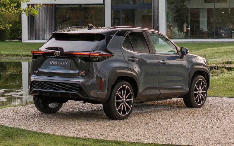 Обновлённый Toyota Yaris Cross для Европы: изменения в дизайне и комплектациях Обновлённый Toyota Yaris Cross для Европы: изменения в дизайне и комплектациях