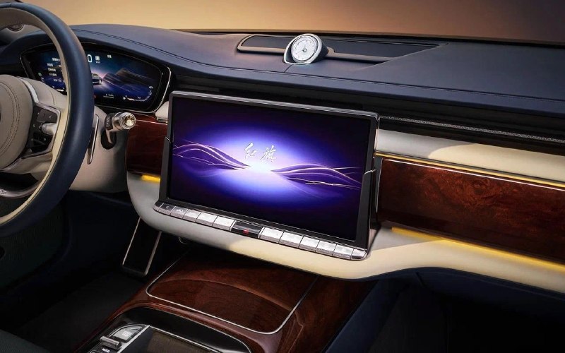 Hongqi назвал сроки старта продаж представительского седана Guoya в России