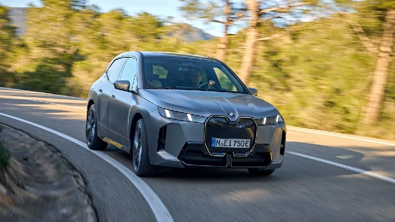 BMW сворачивает продажи iX в Северной Америке: вместо него — Neue Klasse BMW сворачивает продажи iX в Северной Америке: вместо него — Neue Klasse