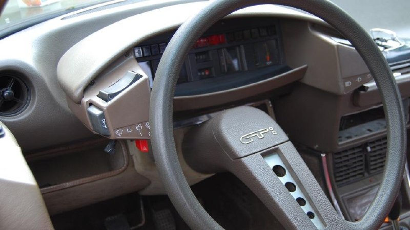 Citroën CX: гидравлика и система Diravi — фантастика рулевого управления Citroën CX: гидравлика и система Diravi — фантастика рулевого управления