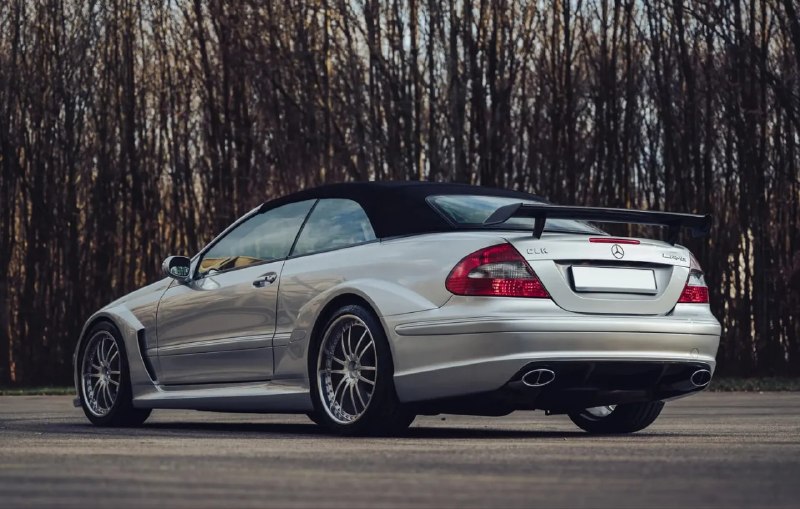 Редкий Mercedes CLK DTM 2006 года с пробегом 1997 км оценили в полмиллиона евро Редкий Mercedes CLK DTM 2006 года с пробегом 1997 км оценили в полмиллиона евро