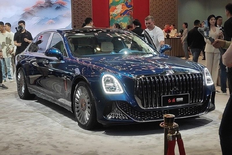Hongqi Guoya: названы сроки выхода люксового седана в России