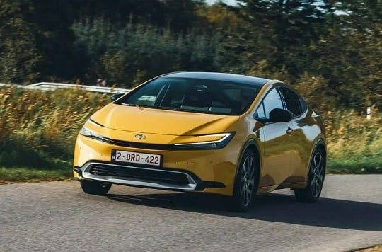 Toyota Prius 2024 для Европы: мощнее и быстрее Toyota Prius 2024 для Европы: мощнее и быстрее